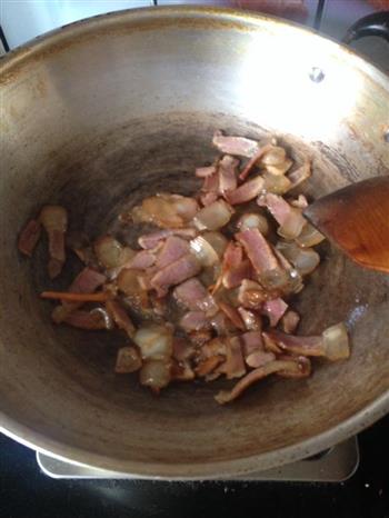 家常菜-蒜薹炒腊肉的做法步骤2
