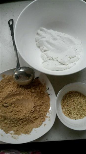 黄豆粉糯米糕的做法步骤1