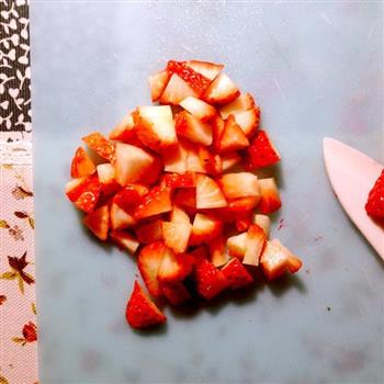 玫瑰草莓奶油慕斯蛋糕6寸的做法步骤20