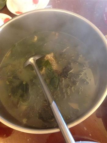 排骨海藻紫菜汤的做法图解3