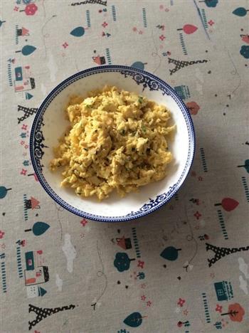 笋丁香葱炒鸡蛋的做法步骤5
