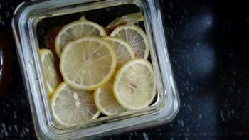 温暖甜蜜的蜂蜜柠檬茶的做法步骤5