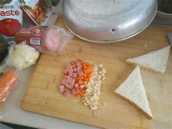 三角咖喱三明治的做法图解1