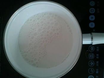 炸鲜奶的做法步骤1