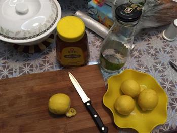 蜂蜜柠檬茶的做法步骤1