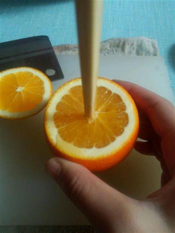 盐蒸橙子的做法步骤3