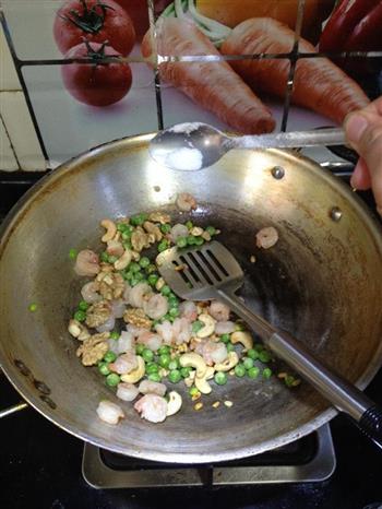 家常菜-翡翠虾仁的做法步骤5