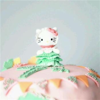 hello Kitty翻糖蛋糕的做法步骤2