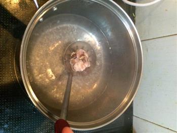 自制香菇猪肉丸子的做法步骤5