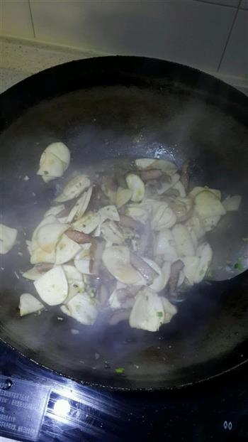 香腊肉炒杏鲍菇的做法步骤5