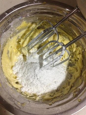 三叶草奶昔cupcake—超级软棉的杯子蛋糕的做法步骤12