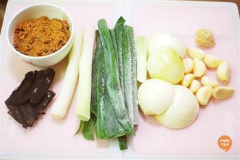 韩式辣白菜包肉的做法步骤2
