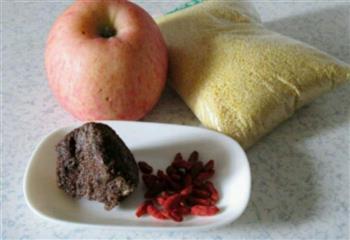 苹果枸杞红糖小米粥的做法图解1