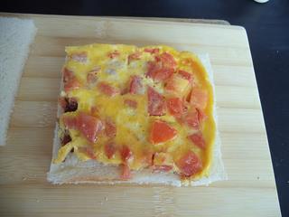 火腿番茄蛋三明治-爱心营养早餐的做法步骤10