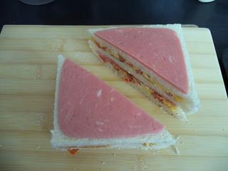 火腿番茄蛋三明治-爱心营养早餐的做法步骤14