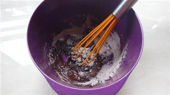 巧克力豆可可戚风杯子蛋糕的做法步骤1