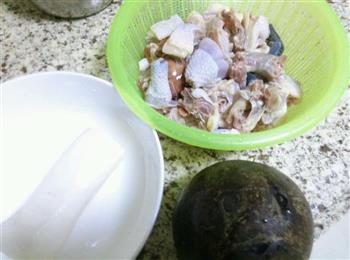 山药椰子鸡汤的做法步骤1