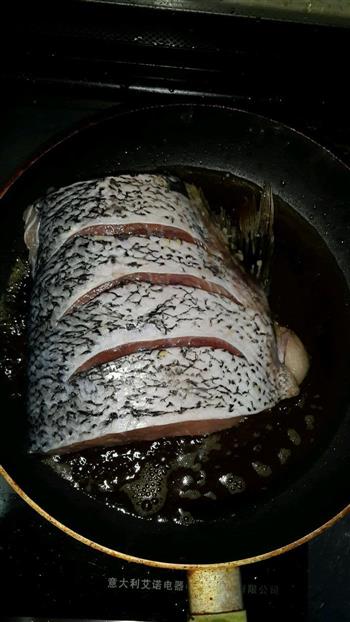 铁锅版麻辣烤鱼的做法步骤1