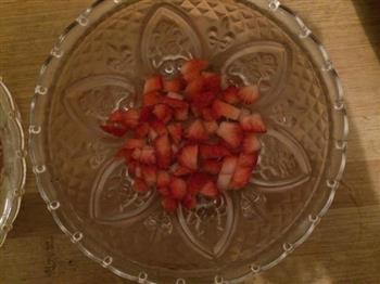 草莓布丁的做法步骤3