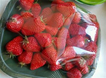 美味甜点草莓山药的做法步骤2