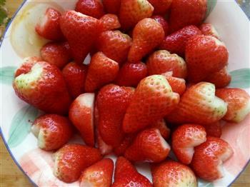 草莓酸奶昔的做法图解2
