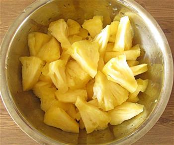 自制菠萝酱的做法步骤1