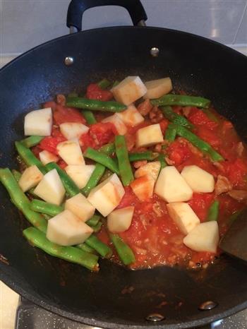 西红柿豆角炖土豆的做法步骤2