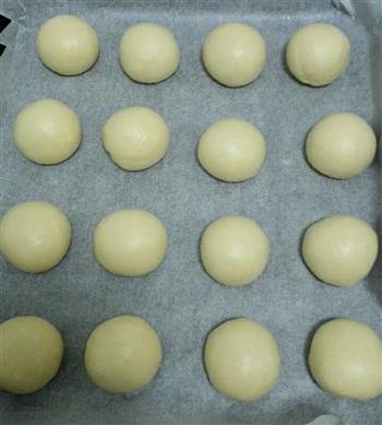 松软中种甜面包的做法步骤2