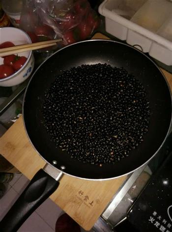 醋泡黑豆的做法步骤1