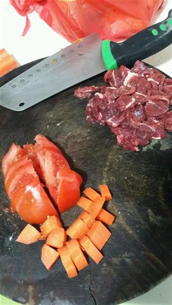 番茄牛肉面的做法步骤2