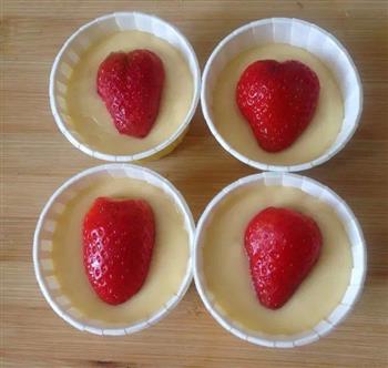 草莓马芬蛋糕的做法步骤10