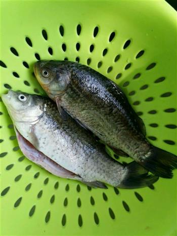 超详细川味酸菜水煮鱼的做法步骤1