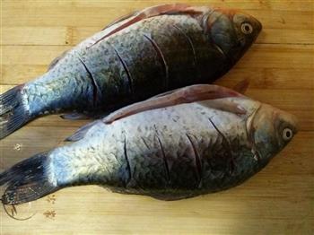超详细川味酸菜水煮鱼的做法步骤2