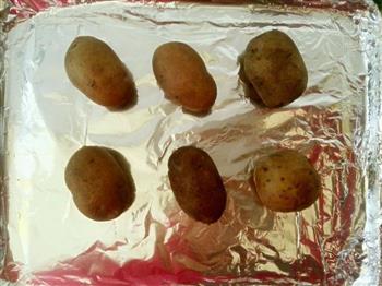 迷迭香烤土豆的做法步骤2
