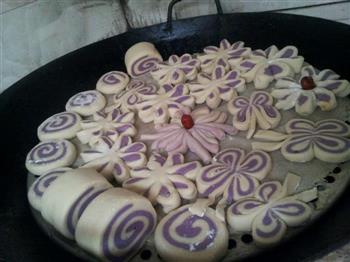紫薯蝴蝶花式馒头的做法步骤4