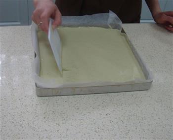 抹茶蜜豆蛋糕卷的做法步骤12
