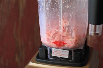 草莓酸奶蜜豆冰沙的做法步骤5