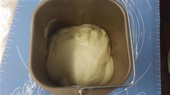 香葱芝士面包的做法步骤2