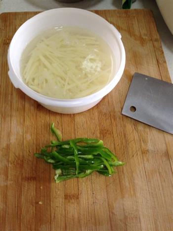 青椒土豆丝的做法步骤2