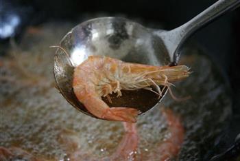 麻辣鸡翅香虾锅的做法步骤3