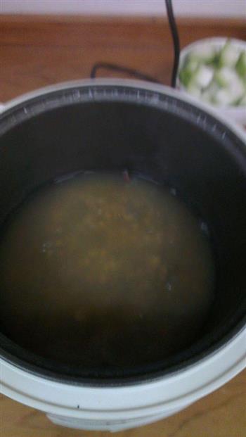 冬瓜薏米绿豆汤的做法步骤3