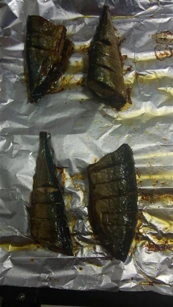 烤秋刀鱼的做法步骤1
