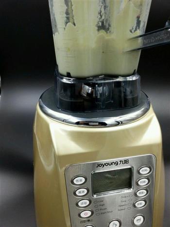 牛油果酸奶昔的做法步骤5