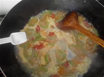 西红柿丝瓜鸡蛋汤的做法步骤8