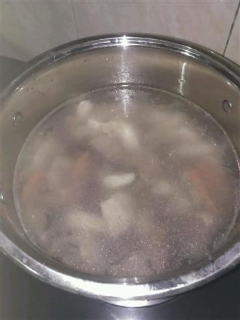 紫薯、山药排骨汤的做法步骤3