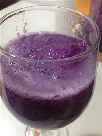 紫甘蓝火龙果汁的做法步骤6
