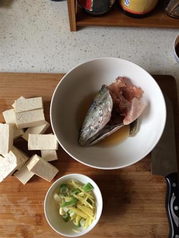 最爱汤-黑鱼头豆腐汤的做法步骤1