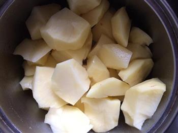 土豆炖排骨的做法步骤3