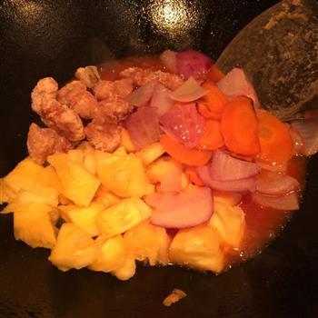菠萝咕噜肉的做法步骤11