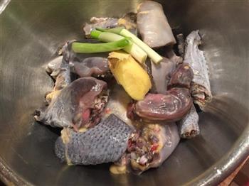 温州核桃乌鸡甜汤—月子餐的做法图解2